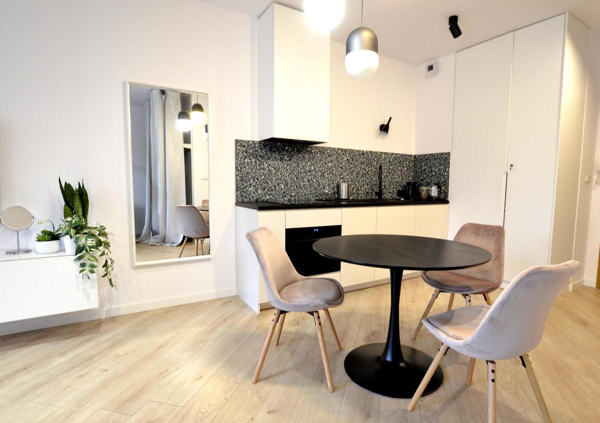 גדנסק Private Parking, Secure Building - Central Apartments Old Town & Main Station מראה חיצוני תמונה