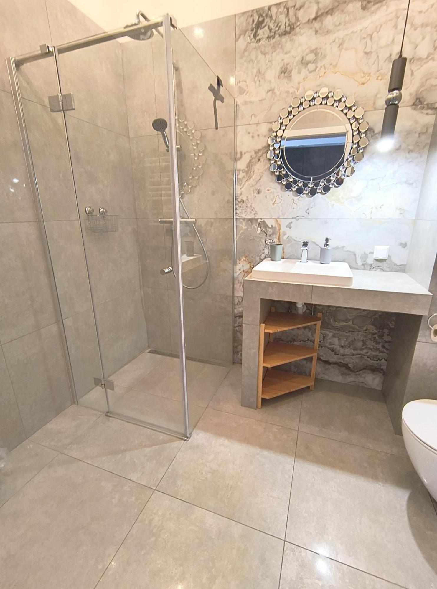 גדנסק Private Parking, Secure Building - Central Apartments Old Town & Main Station מראה חיצוני תמונה